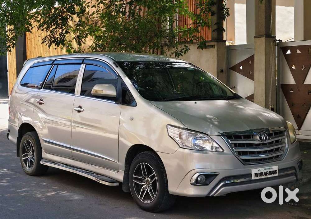 Toyota Innova 2.5 G (diesel) 8 Seater, 2015, Diesel
