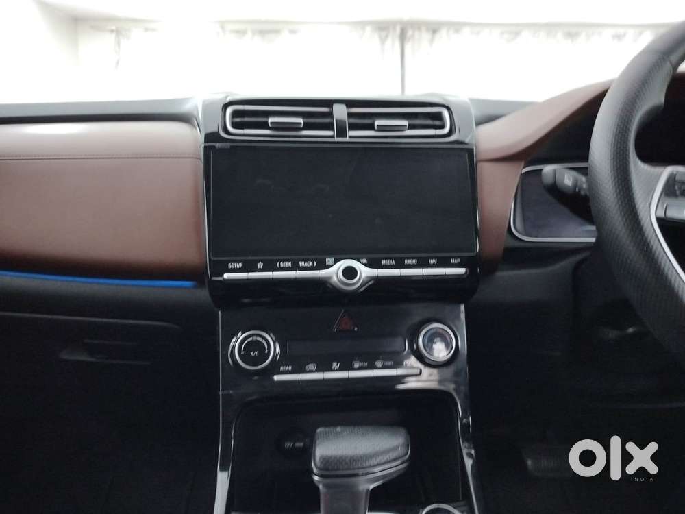 Hyundai Alcazar 2.0 Platinum (o) Petrol At 6 Str, 2021, Petrol