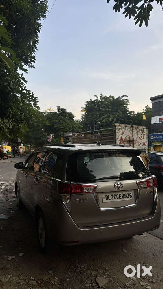 Toyota Innova Crysta 2.8 Zx At, 2016, Diesel