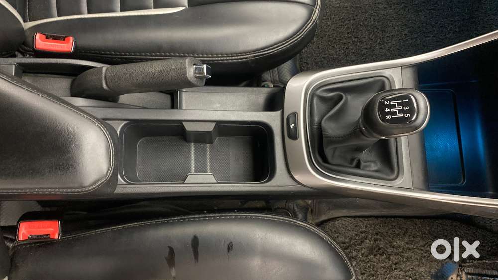 Tata Altroz Xz, 2022, Petrol