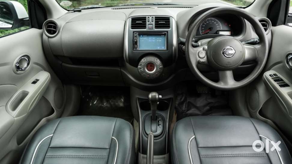 Nissan Sunny, 2015, Petrol