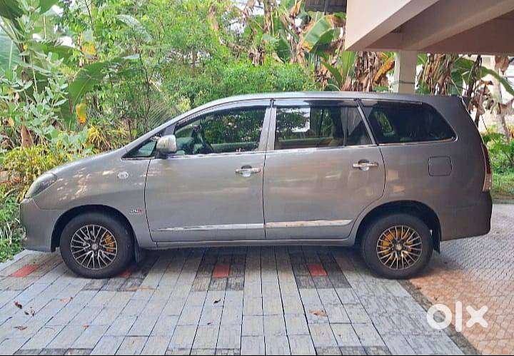 Toyota Innova 2010 Diesel 143002 Km Driven