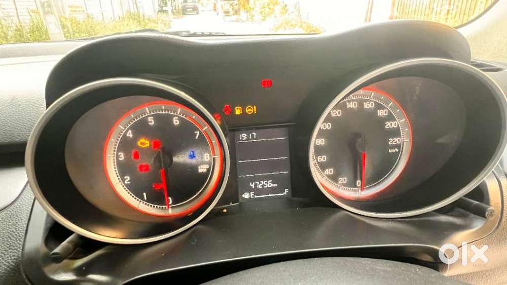 Maruti Suzuki Swift 1.2 Vxi (o), 2022, Petrol