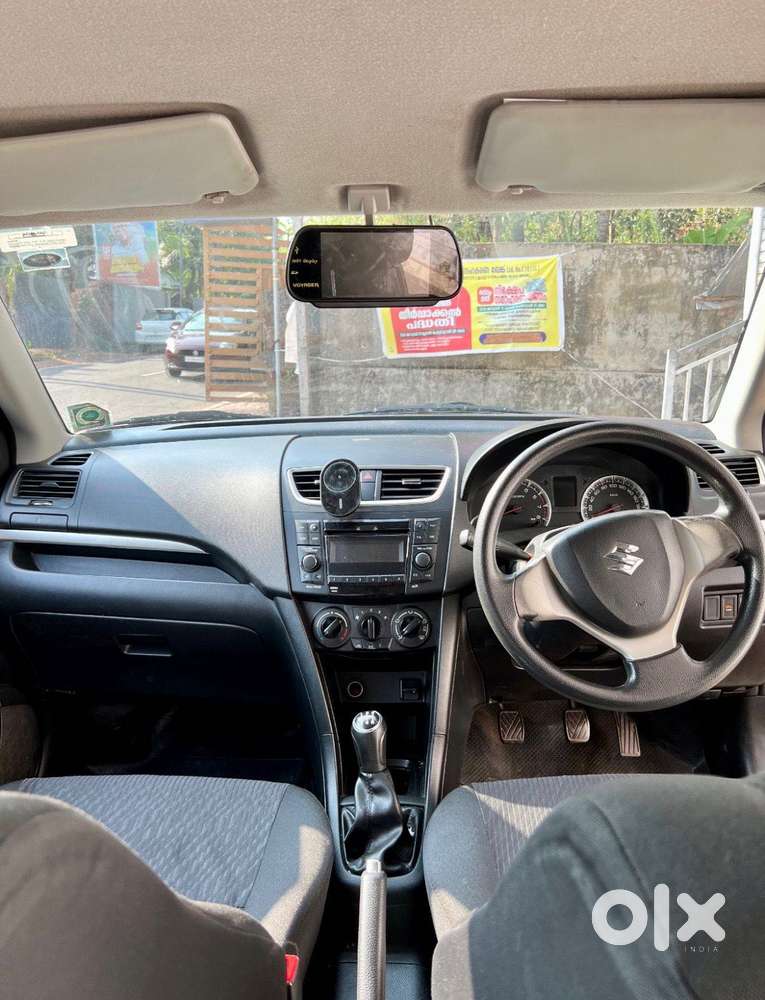 Maruti Suzuki Swift Vxi + Manual, 2016, Petrol