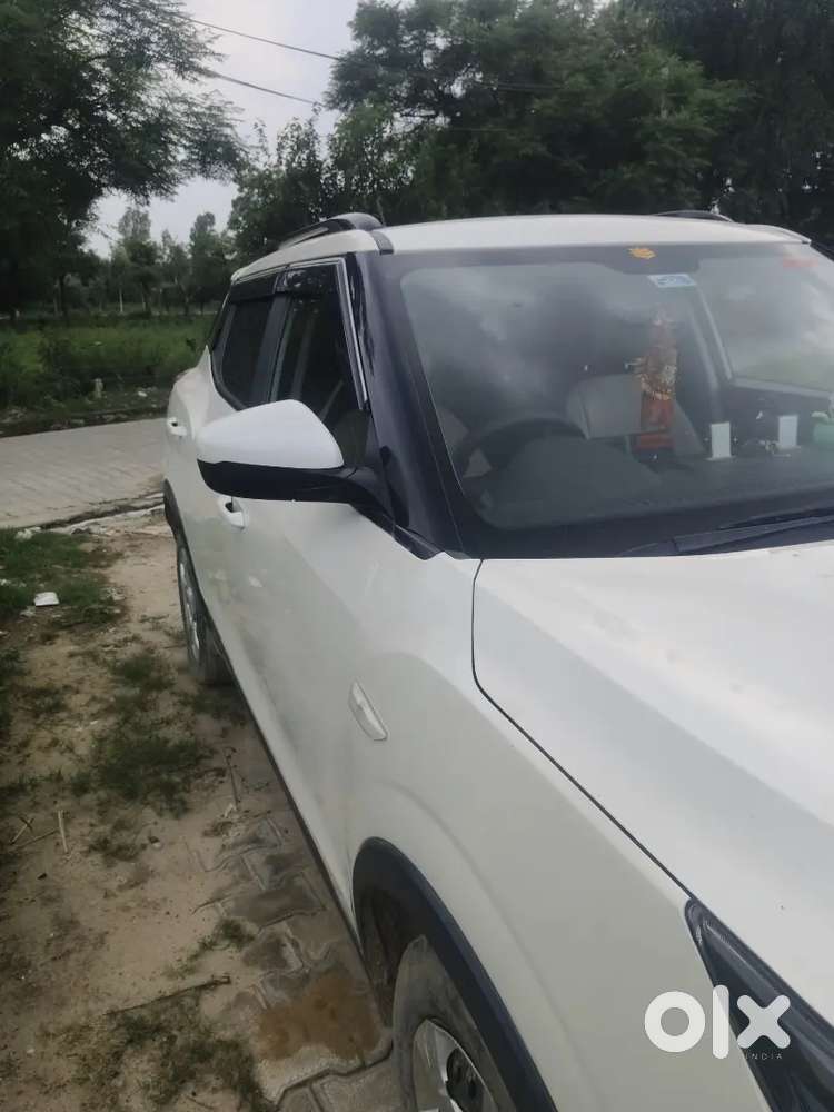 Mahindra Xuv300 1.2 W6 2023