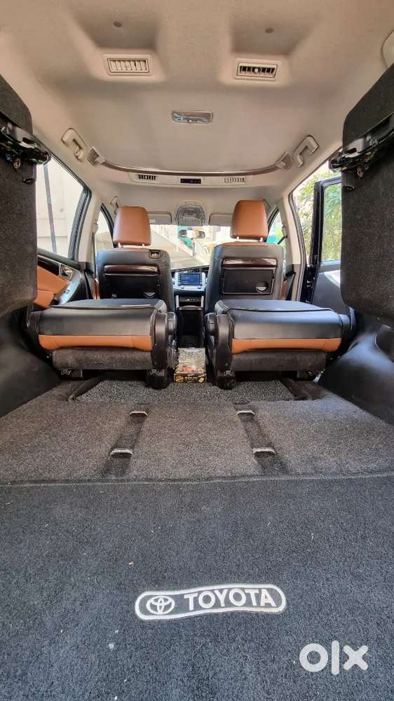 Toyota Innova Crysta 2022 Diesel Well Maintained