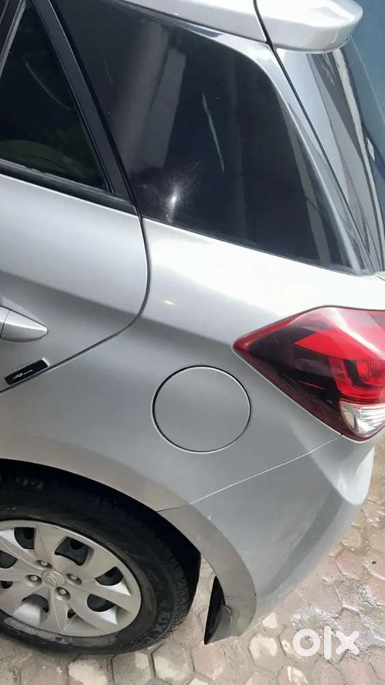 Brand New I 20 In Showroom Condition With Mileage Of 17