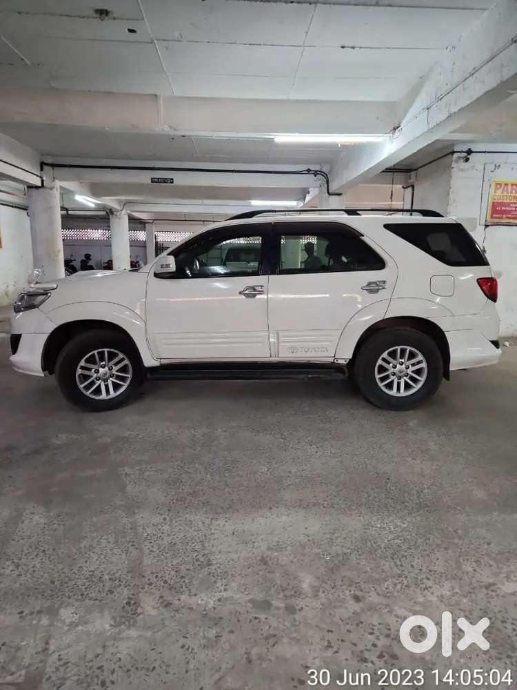 Toyota Fortuner Diesel 2012