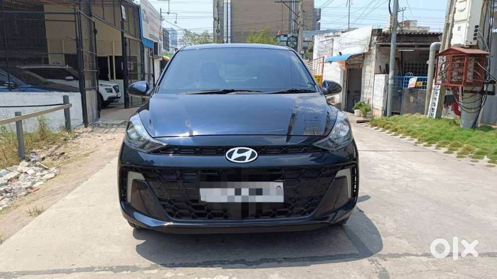 Hyundai Aura [2023-ongoing] 1.2 S Petrol Manual, 2025, Petrol