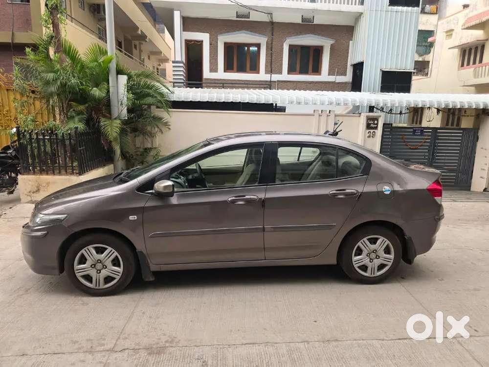 Honda City 1.5s I-vtec Mt Bsiv 2011 Petrol 92,905 Kms Driven,manual