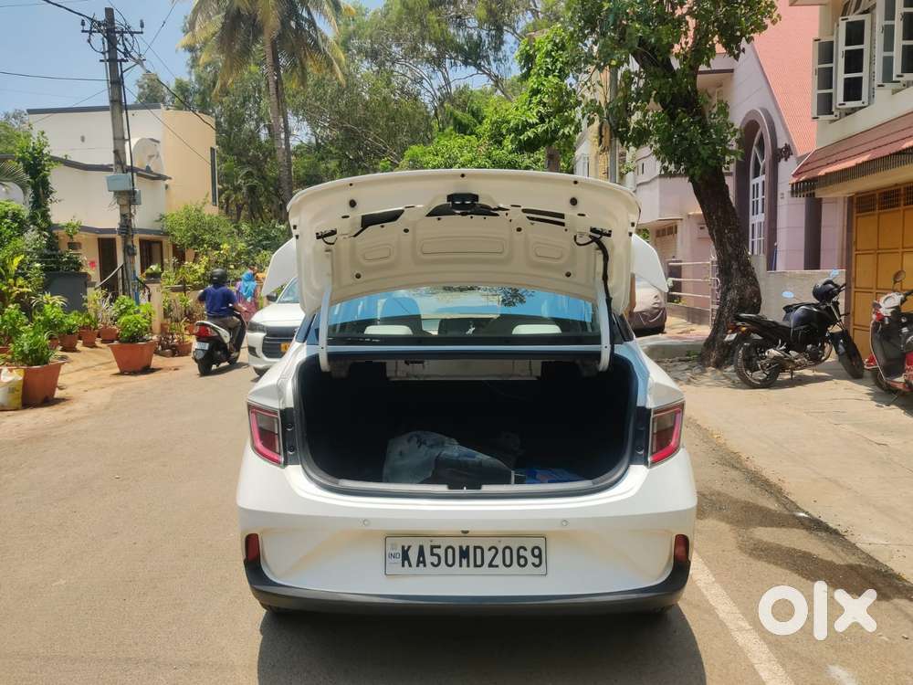 Hyundai Aura Sx 1.2 (o) Petrol, 2024, Petrol