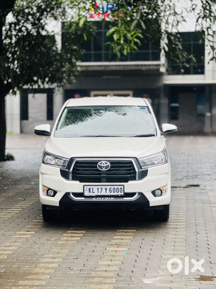 Toyota Innova Crysta 2.4 G Mt 7 Str, 2023, Diesel
