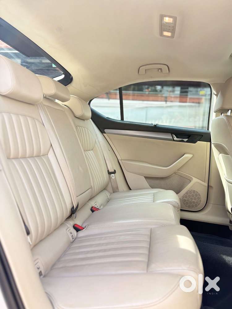 Skoda Superb Style 1.8 Tsi Mt, 2016, Petrol