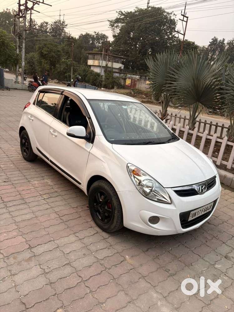 Hyundai I20 2011 Petrol Well Maintained