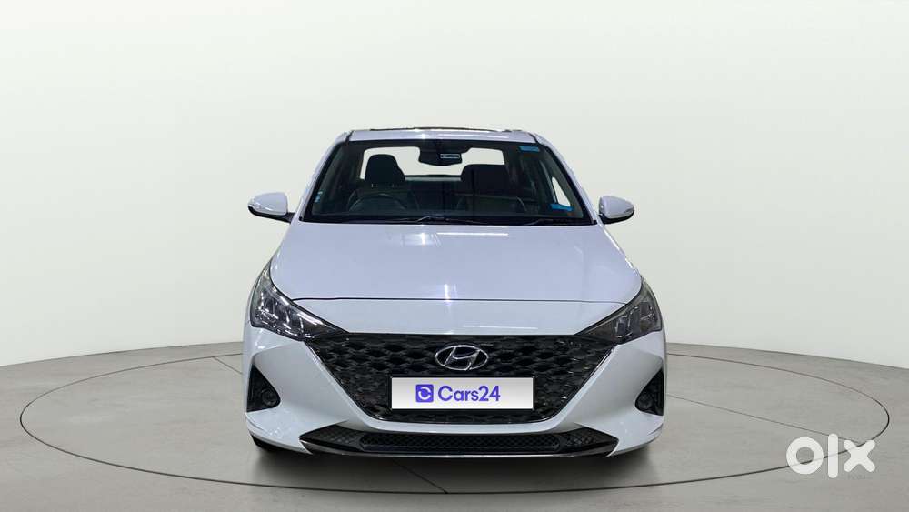 Hyundai Verna 1.5 Sx (o) Vtvt Ivt, 2022, Petrol