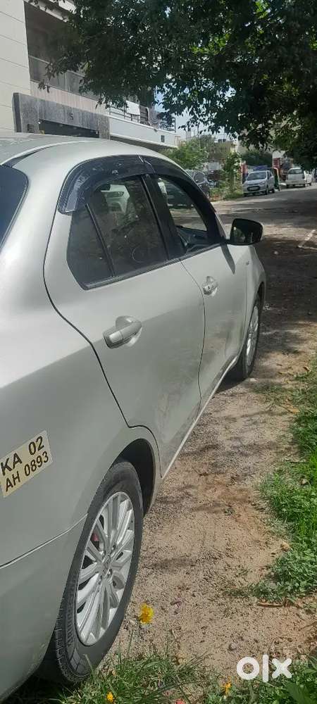 Maruti Suzuki Dzire 2019 Petrol And Cng 185000 Km Driven