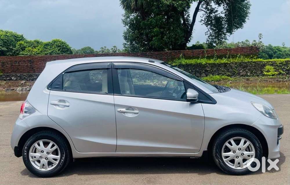 Honda Brio V Automatic, 2016, Petrol
