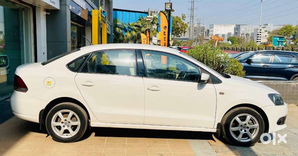 Volkswagen Vento 1.2 Tsi Highline At, 2013, Petrol