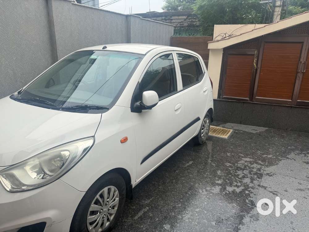 Hyundai I10 Sportz 2015