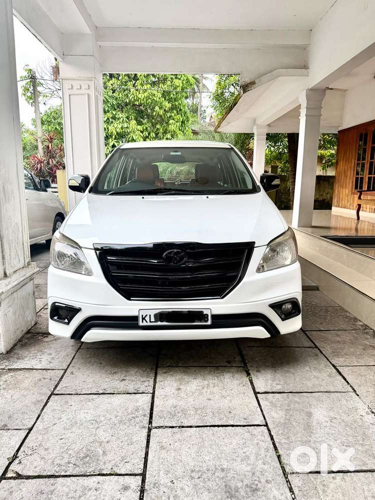 Toyota Innova 2.5 G (diesel) 7 Seater Bs Iv, 2016, Diesel