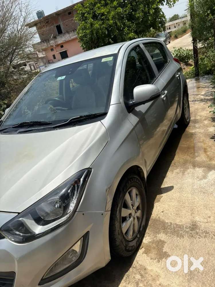 Hyundai I20 2012 Diesel 100000 Km Driven