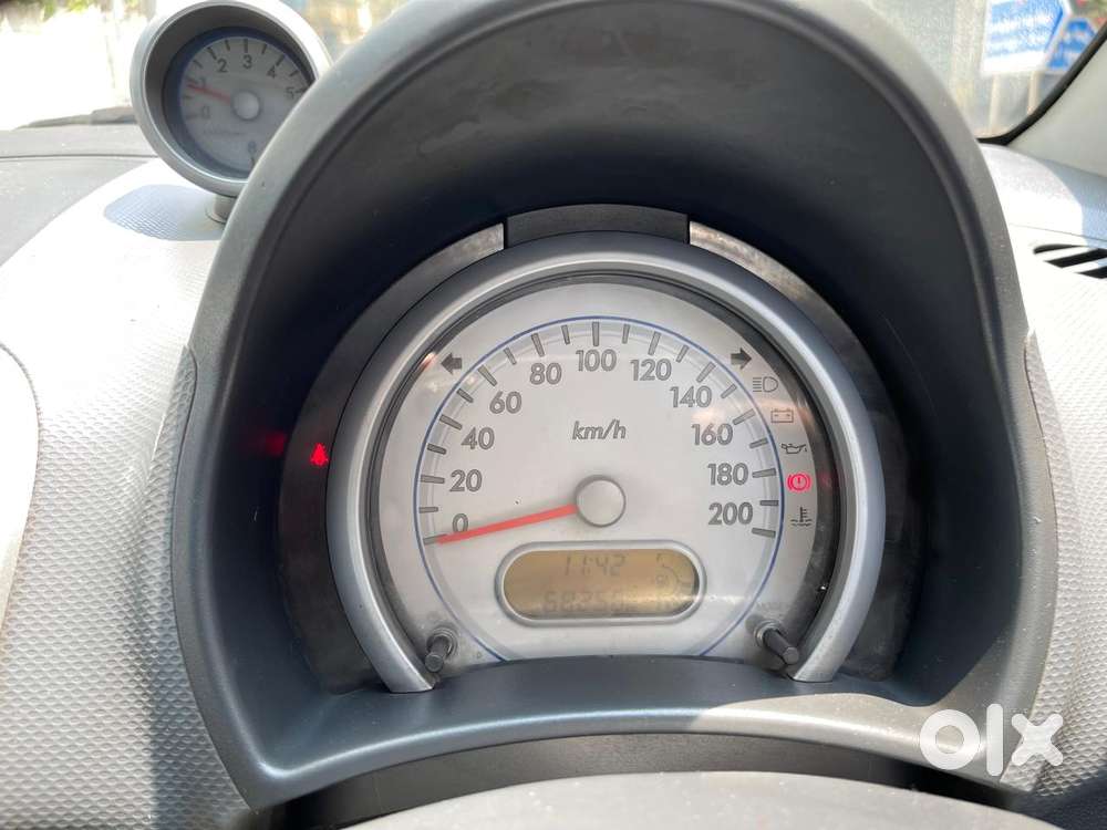 Maruti Suzuki Ritz Vxi, 2013, Petrol