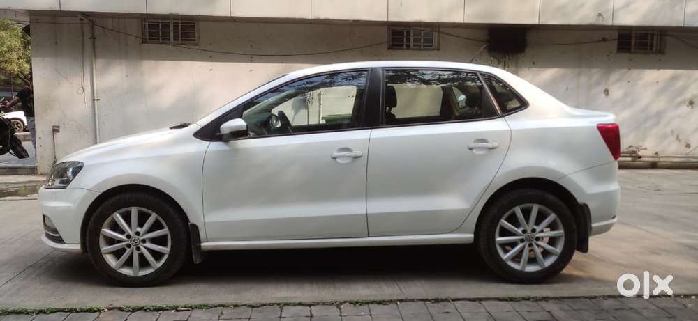 Volkswagen Ameo 1.5 Tdi Highline At 16 Alloy, 2018, Diesel