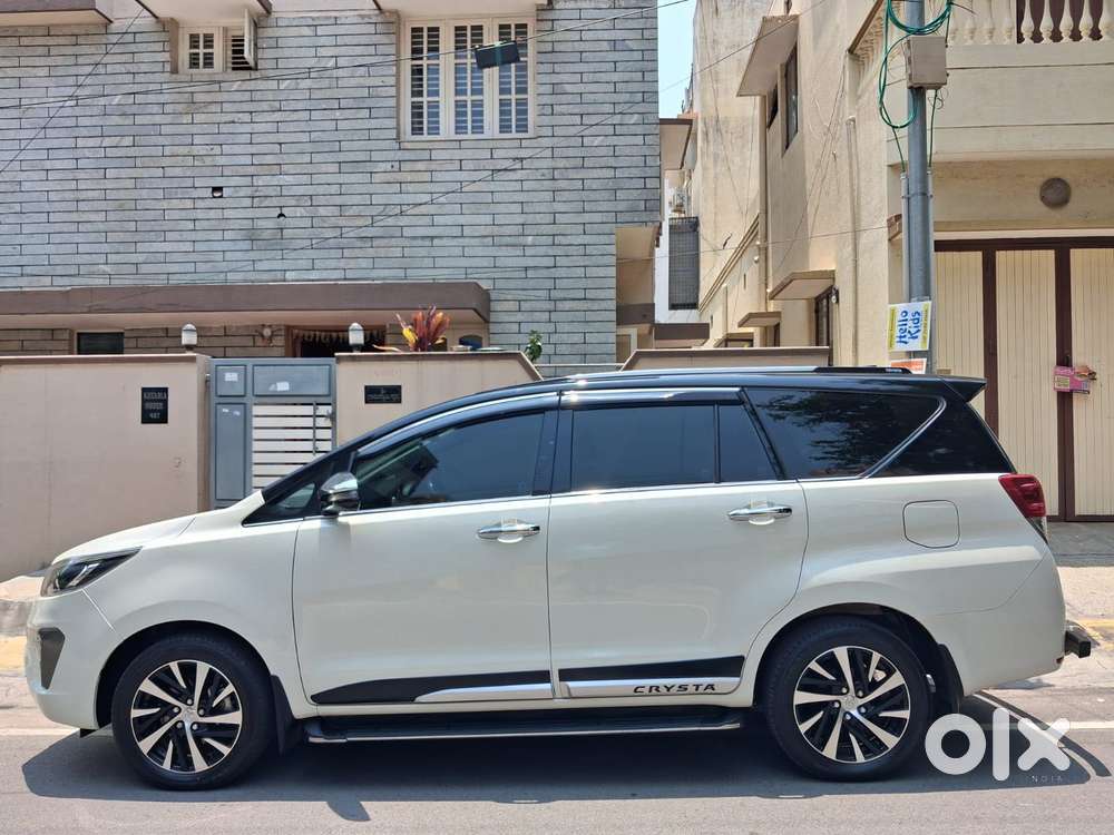 Toyota Innova Crysta [2020-ongoing] 2.4 Zx At 7 Str, 2022, Diesel