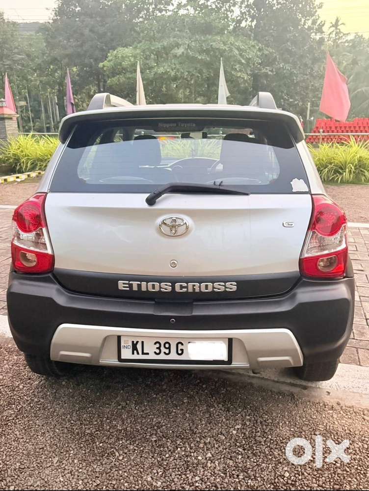 Toyota Etios Cross 1.2l G, 2014, Petrol