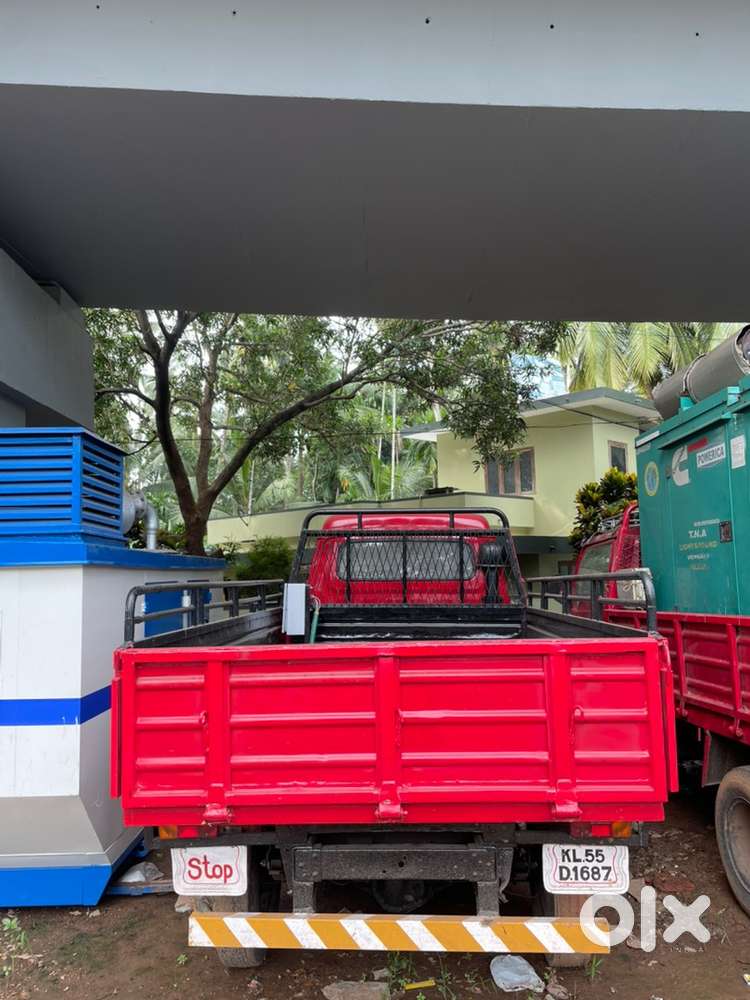 Private Vehicle    New Paper