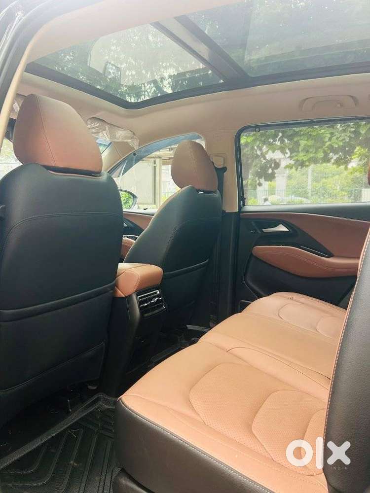 Mg Hector Plus Savvy Pro 1.5 Turbo Petrol Cvt 6 Str, 2023, Petrol
