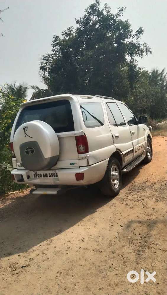 Tata Safari 2012