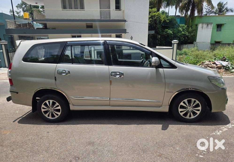 Toyota Innova 2.5 V 7 Str, 2016, Diesel