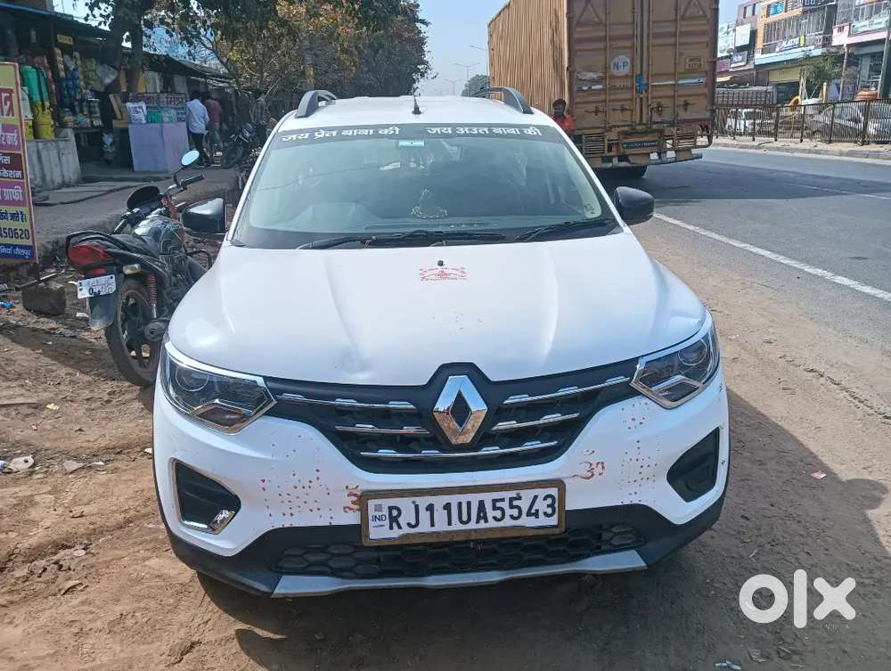 Renault Triber Car