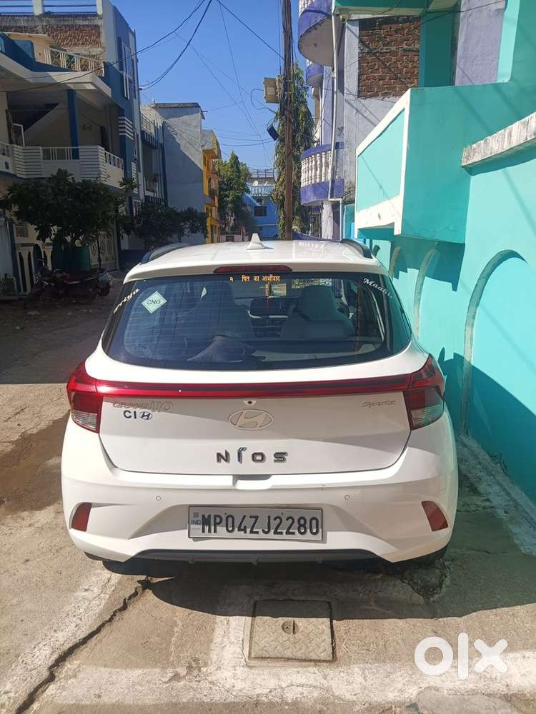 Hyundai Grand I10 2023 Sportz Cng