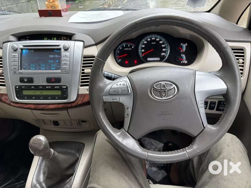 Toyota Innova 2.5 Vx 8 Str Bsiv, 2012, Diesel