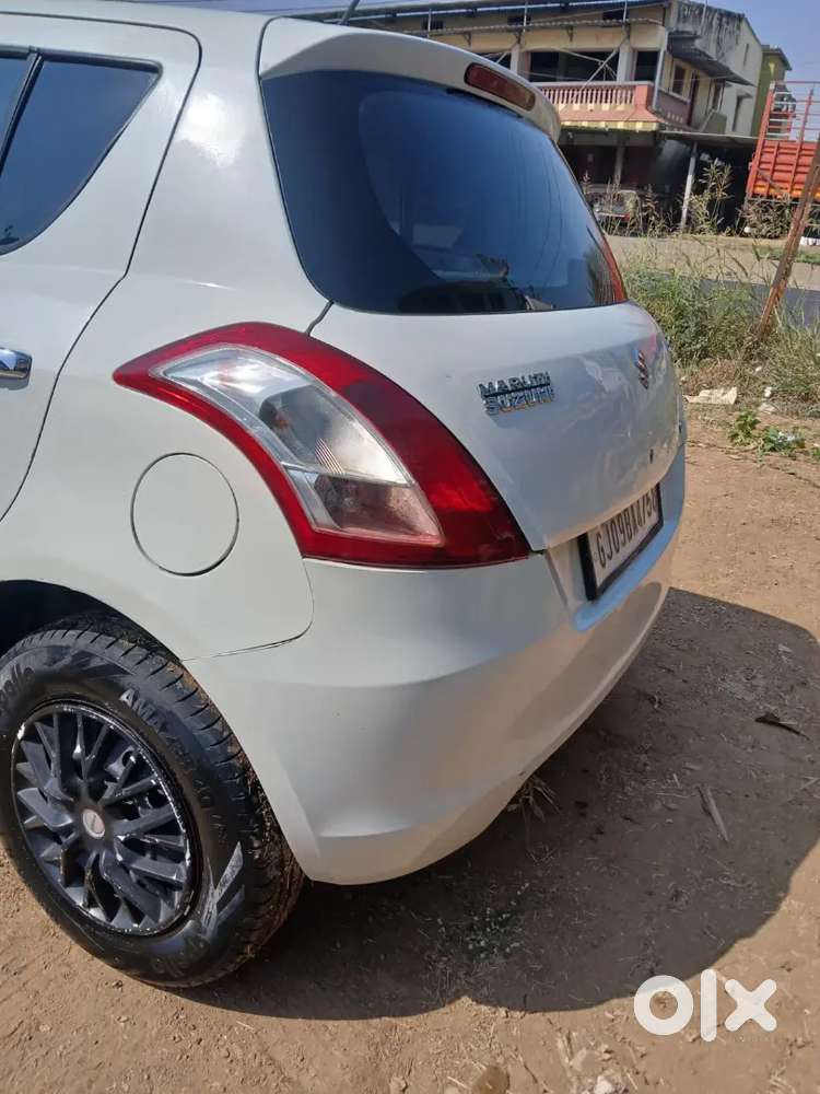 Maruti Suzuki Swift 2012