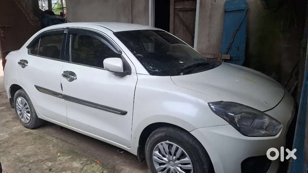 Maruti Suzuki Dzire 1.2 Lxi 2017
