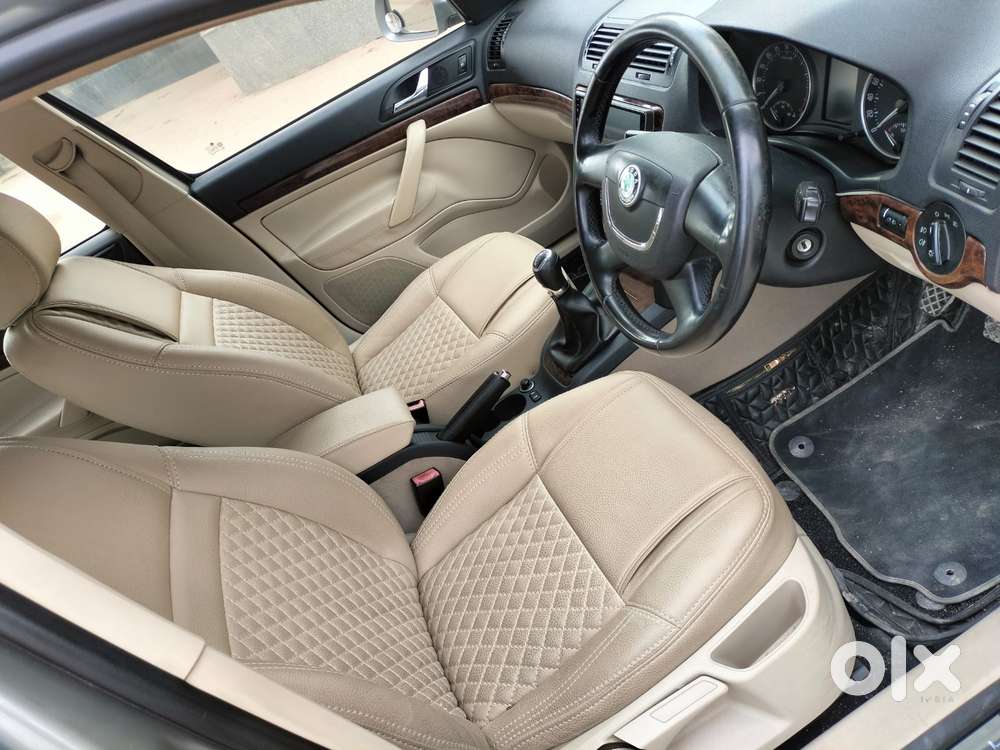 Skoda Laura Ambition 2.0 Tdi Cr Mt, 2013, Diesel