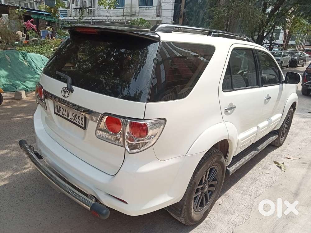 Toyota Fortuner 3.0 4x4 Manual, 2011, Diesel