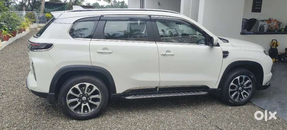 Maruti Suzuki Grand Vitara 2023 Petrol 30000 Km Driven