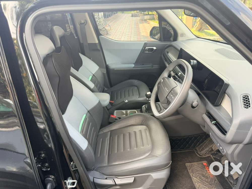 Kia Syros Petrol Manual 2025model 2026 March Registration