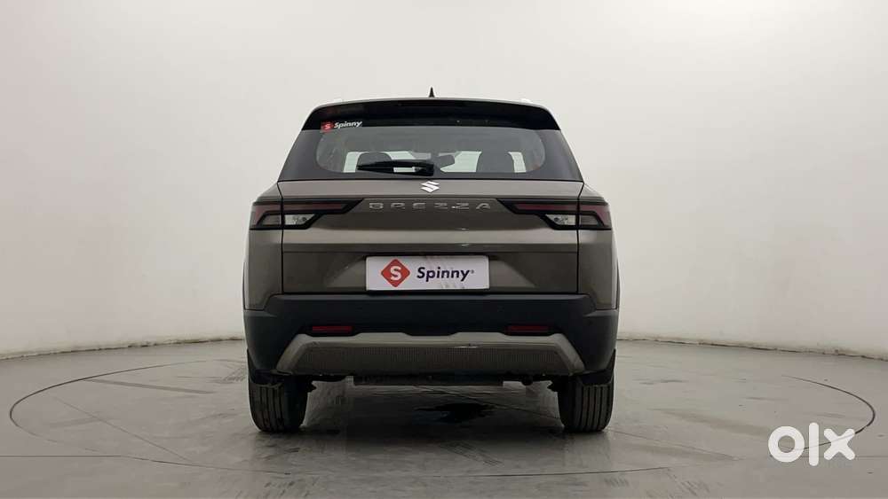 Maruti Suzuki Brezza 1.5 Zxi At Smart Hybrid Dual Tone, 2023, Petrol