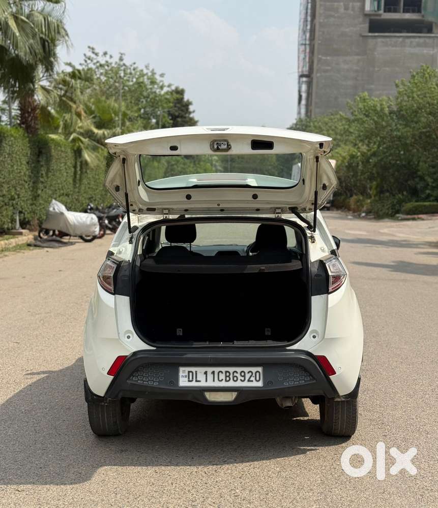 Tata Nexon 1.5 Revotorq Xm (s), 2019, Diesel