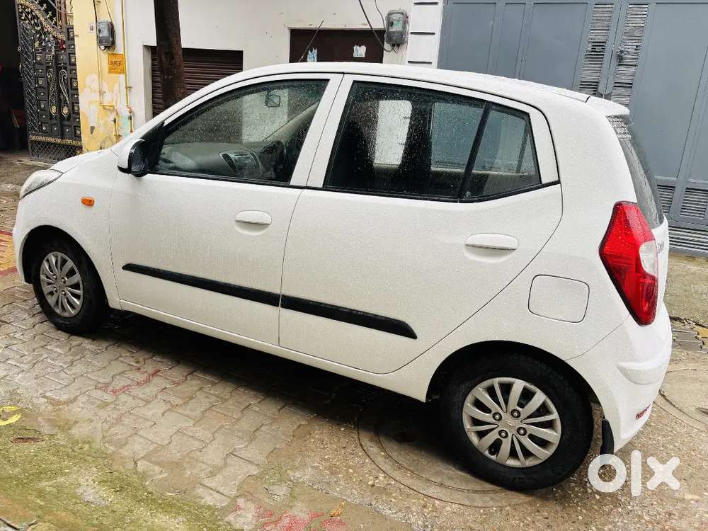 Hyundai I10 Sportz 2015/16