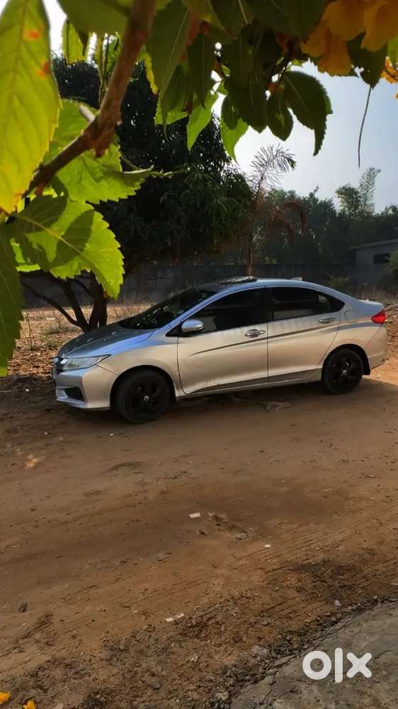 Honda City Zx 2015 Petrol 25km