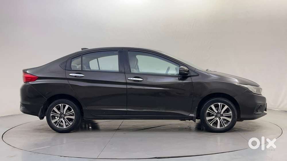 Honda City I-vtec V, 2018, Petrol