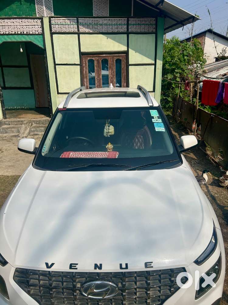 Hyundai Venue 2019 Petrol Well Maintained