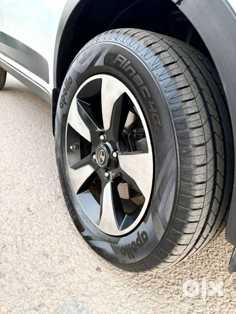 Tata Nexon 1.5 Revotorq Xm (s), 2019, Diesel