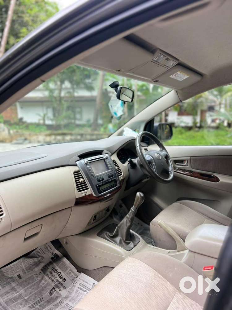 Toyota Innova 2014 Diesel 67680 Km Driven